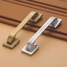 Pull handle